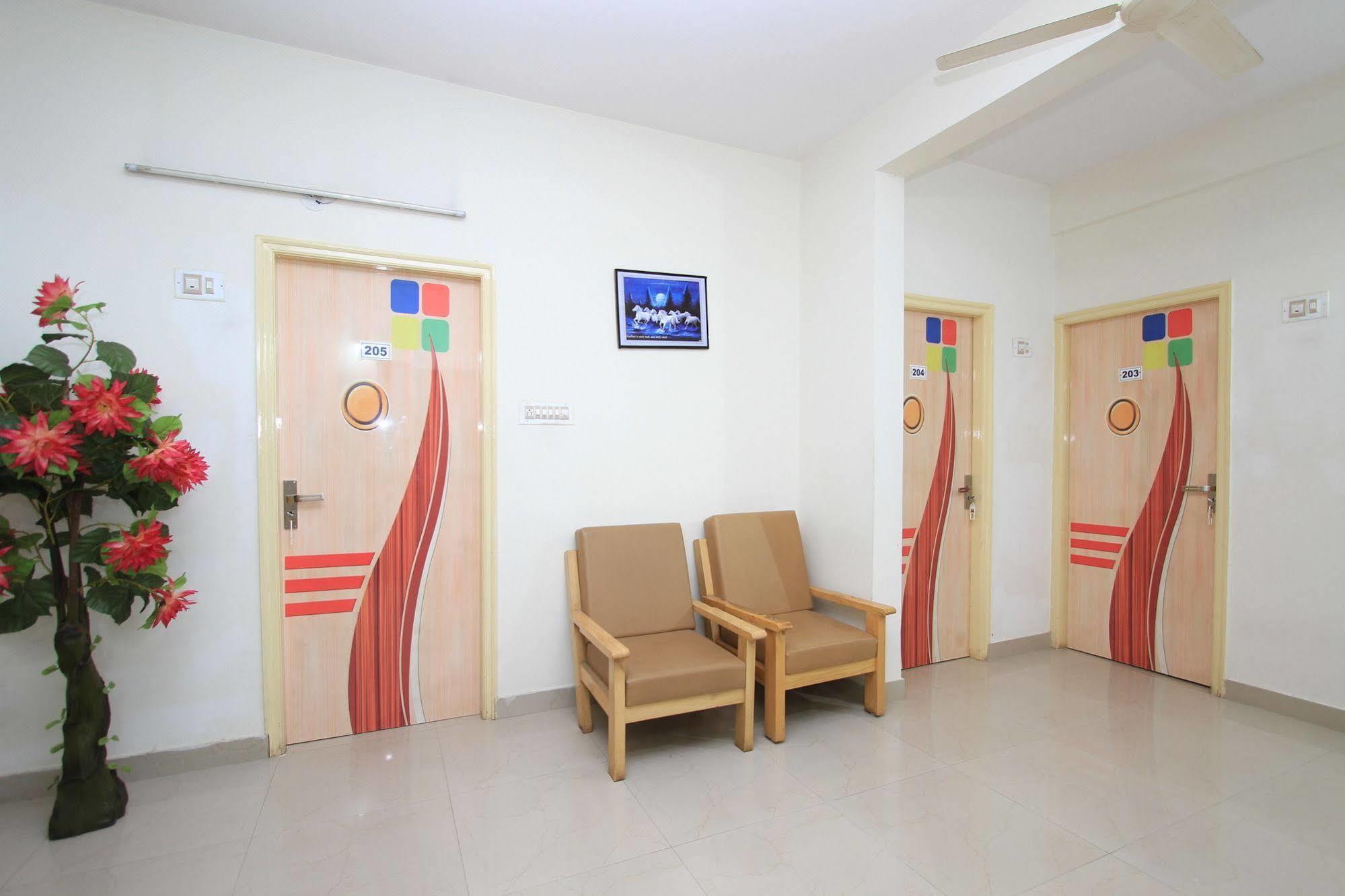 Arra Suites Kempegowda Airport Hotel Bangalore Exterior foto