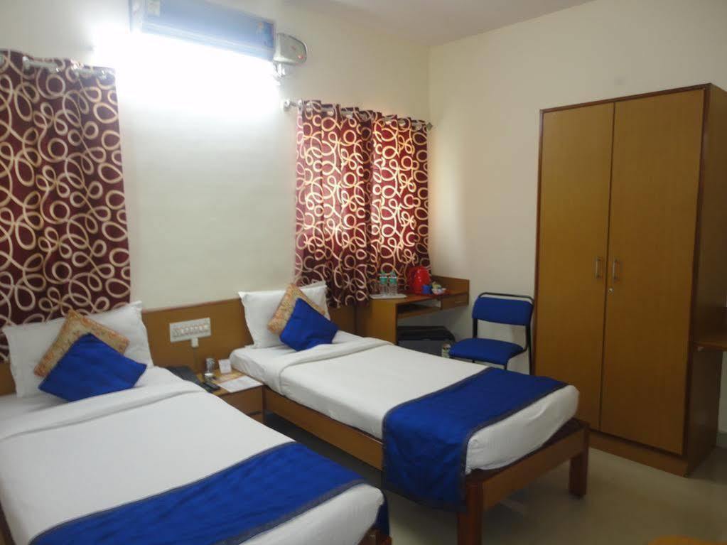 Arra Suites Kempegowda Airport Hotel Bangalore Exterior foto